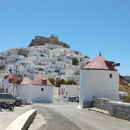 Apartmán Θέαστρον - Theastron House With Great View In Chora Pera Gyalos Exteriér fotografie