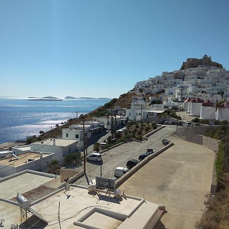Apartmán Θέαστρον - Theastron House With Great View In Chora Pera Gyalos Exteriér fotografie