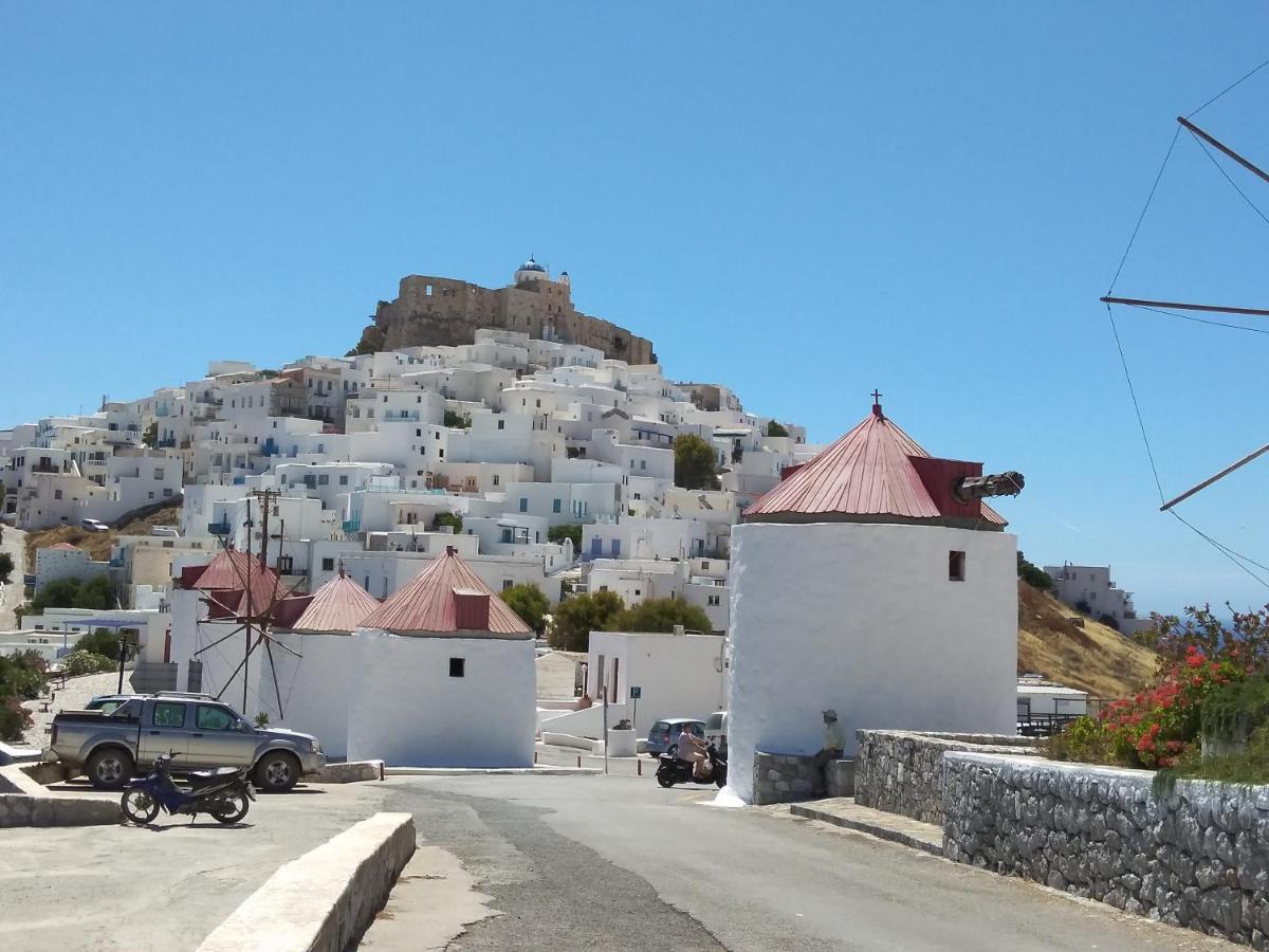 Apartmán Θέαστρον - Theastron House With Great View In Chora Pera Gyalos Exteriér fotografie