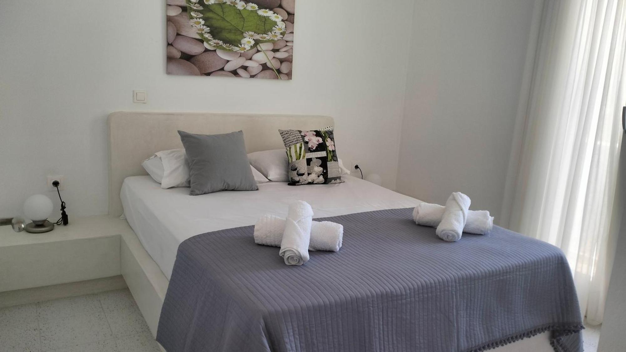 Apartmán Θέαστρον - Theastron House With Great View In Chora Pera Gyalos Exteriér fotografie