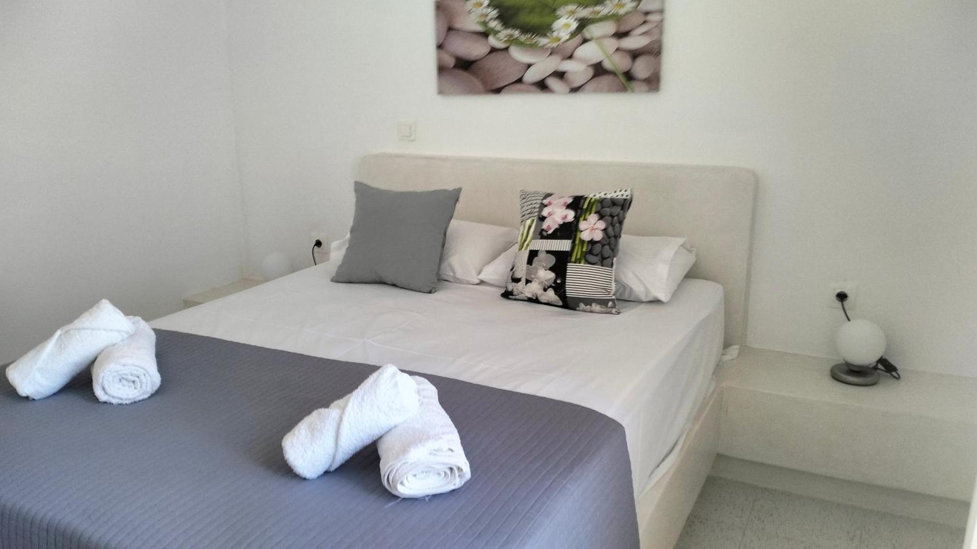 Apartmán Θέαστρον - Theastron House With Great View In Chora Pera Gyalos Exteriér fotografie