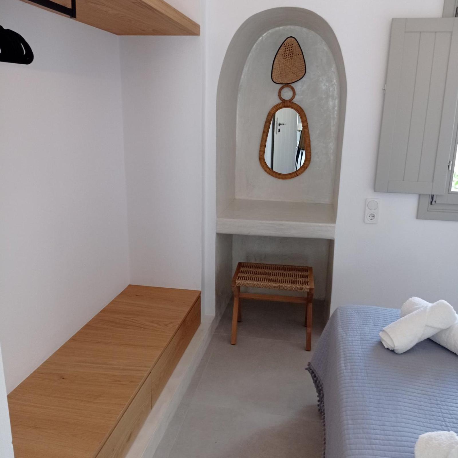 Apartmán Θέαστρον - Theastron House With Great View In Chora Pera Gyalos Exteriér fotografie