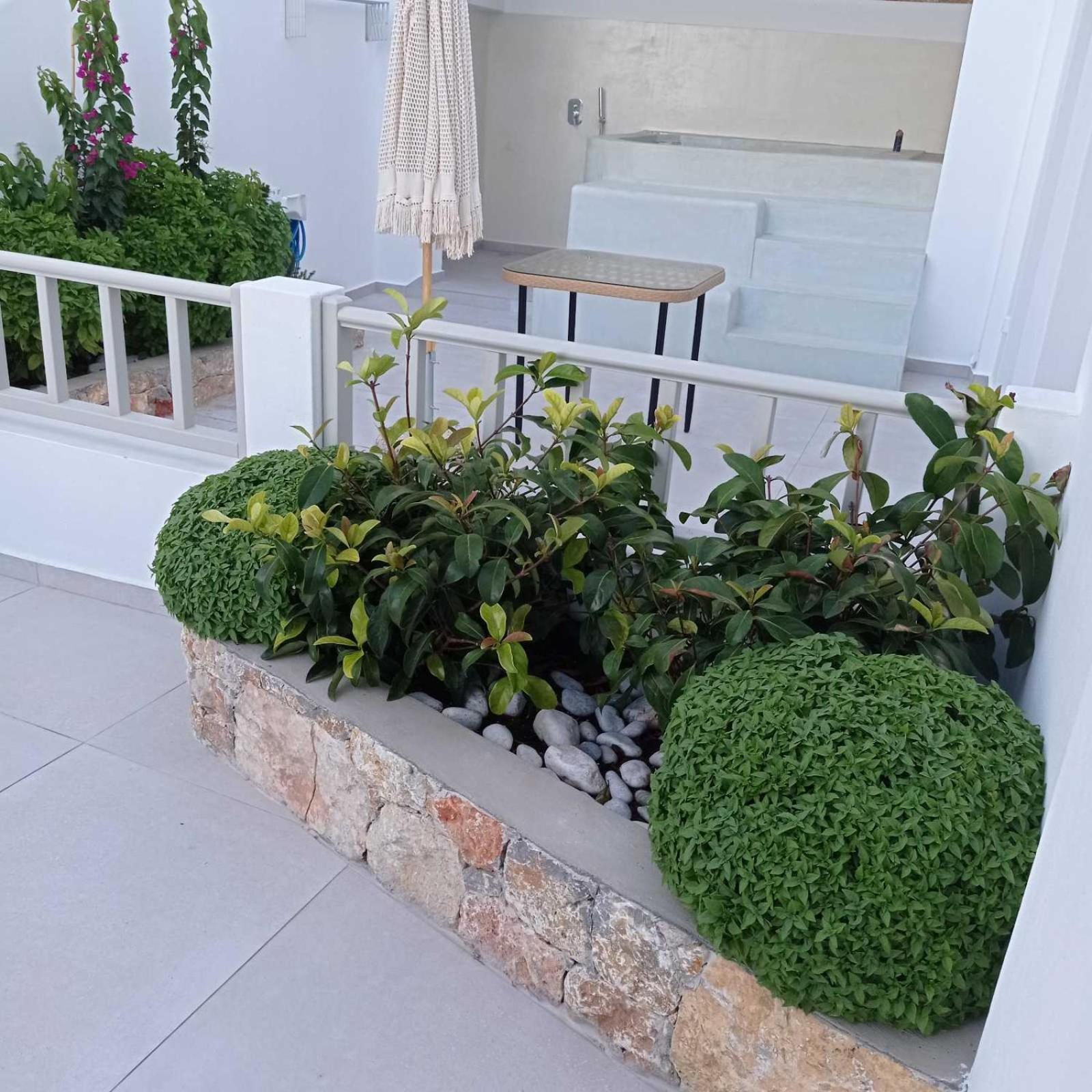Apartmán Θέαστρον - Theastron House With Great View In Chora Pera Gyalos Exteriér fotografie
