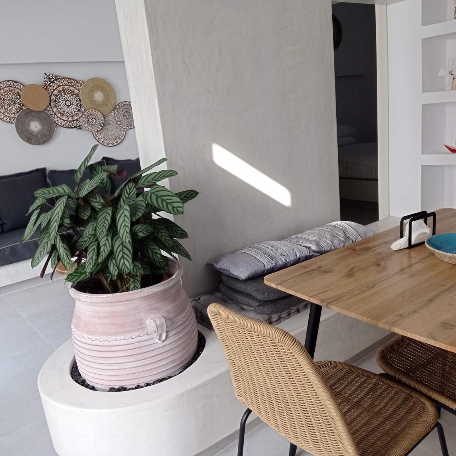 Apartmán Θέαστρον - Theastron House With Great View In Chora Pera Gyalos Exteriér fotografie