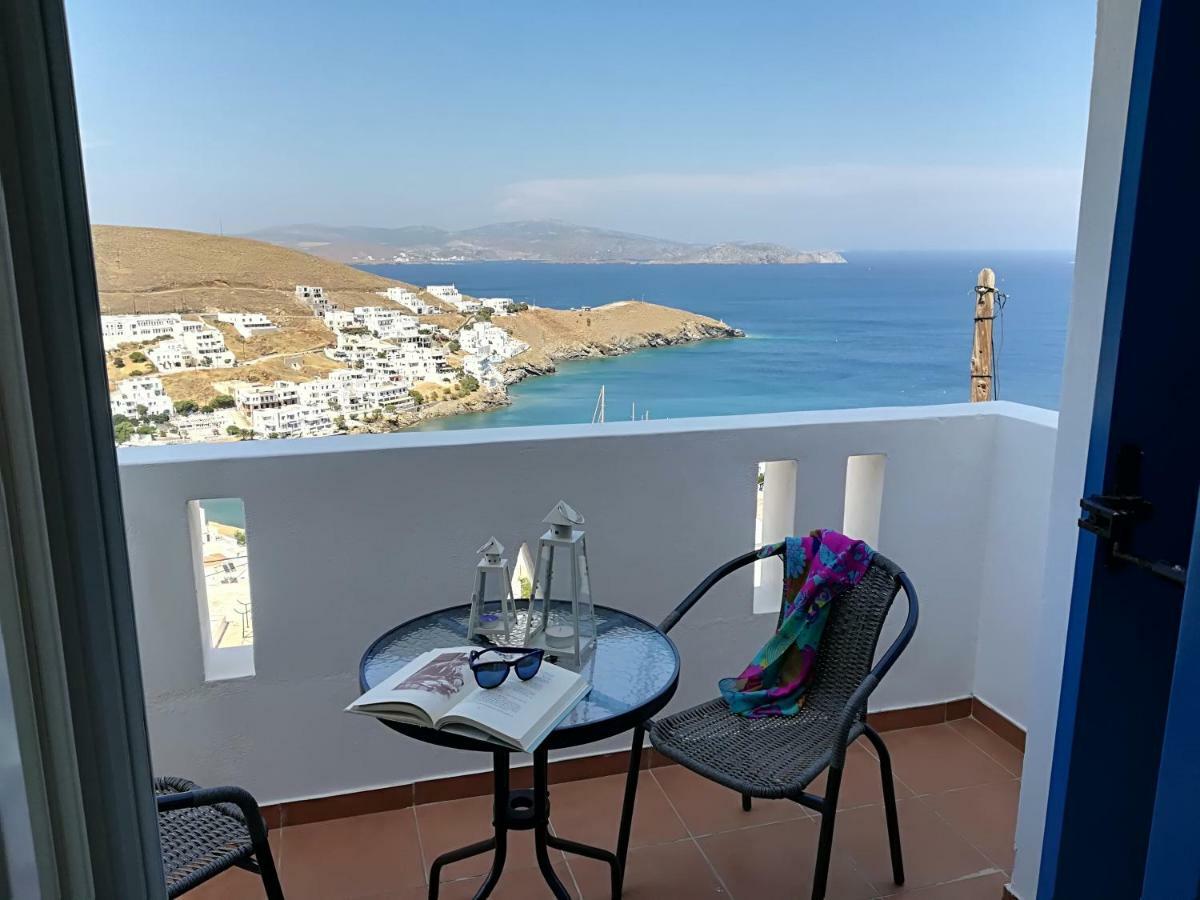 Apartmán Θέαστρον - Theastron House With Great View In Chora Pera Gyalos Exteriér fotografie