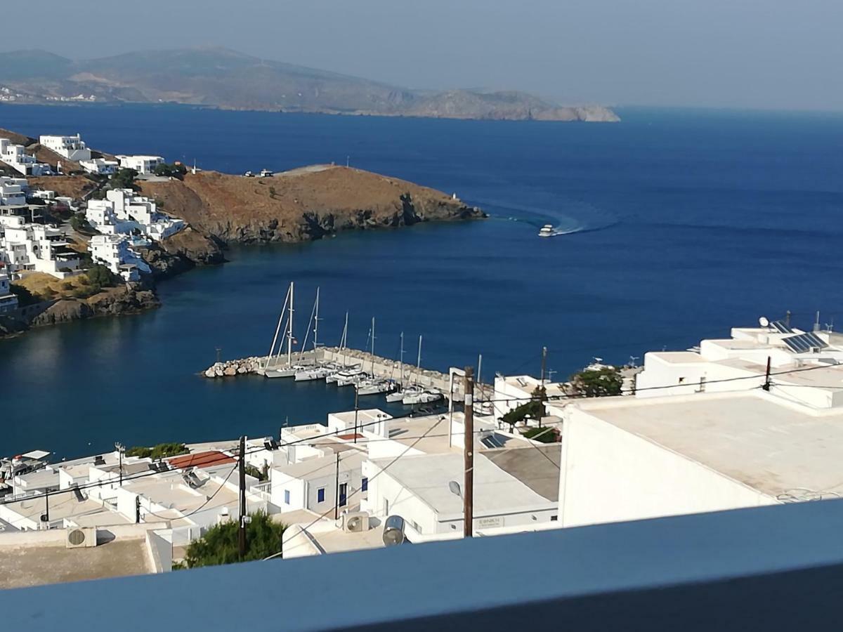 Apartmán Θέαστρον - Theastron House With Great View In Chora Pera Gyalos Exteriér fotografie